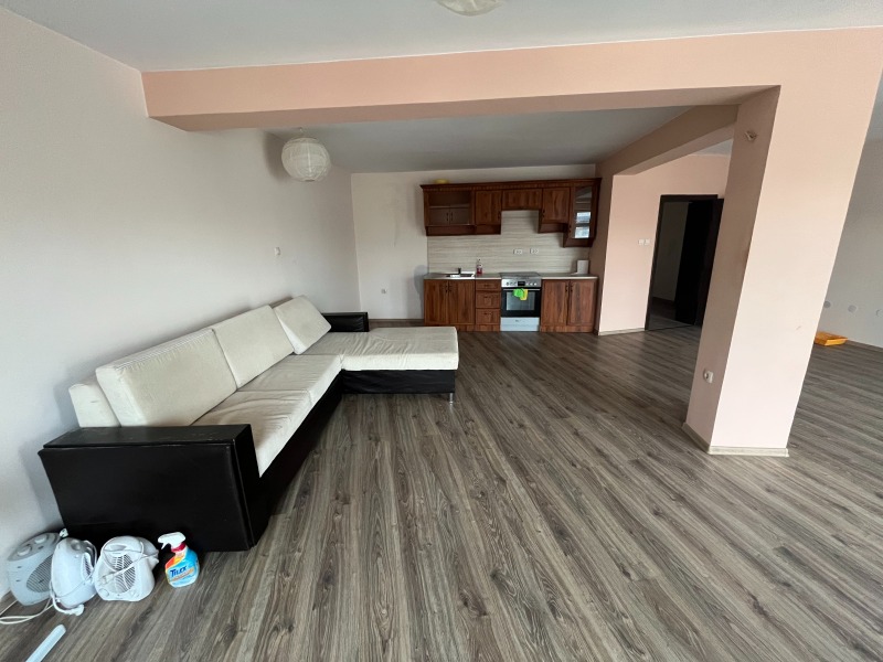 Продава 3-СТАЕН, област Стара Загора, гр. Казанлък • 350000 лв. / 178952.16 € • 91226546 1