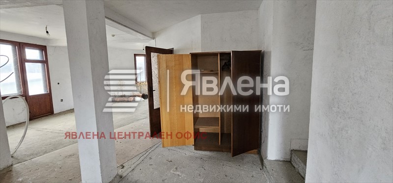 Продава КЪЩА, гр. София, Враждебна, снимка 12 - Къщи - 53447415