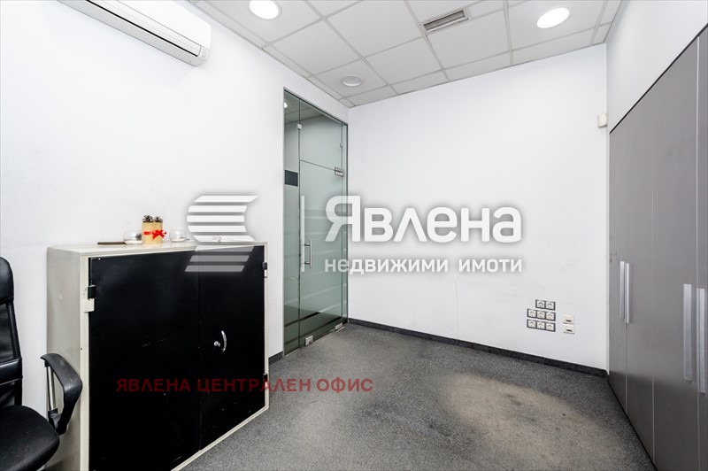 Продава МАГАЗИН, гр. София, Сухата река, снимка 16 - Магазини - 53169315