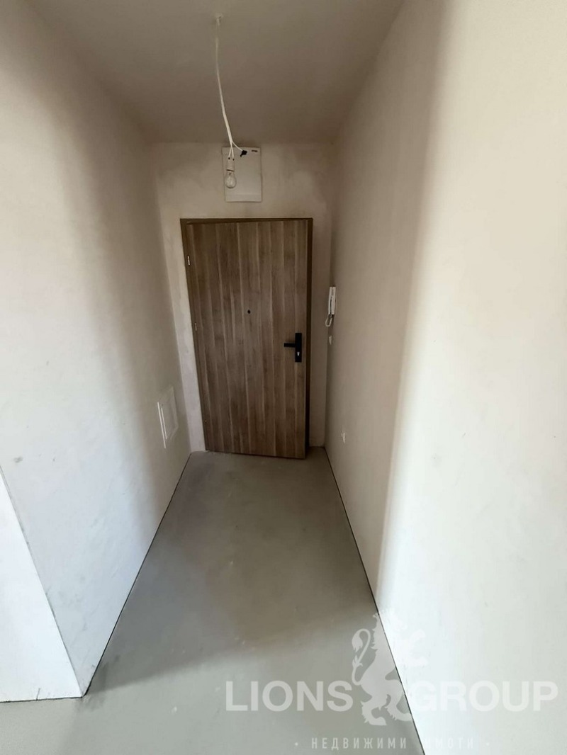 Продава  3-стаен град Варна , Възраждане 1 , 92 кв.м | 37126996 - изображение [16]