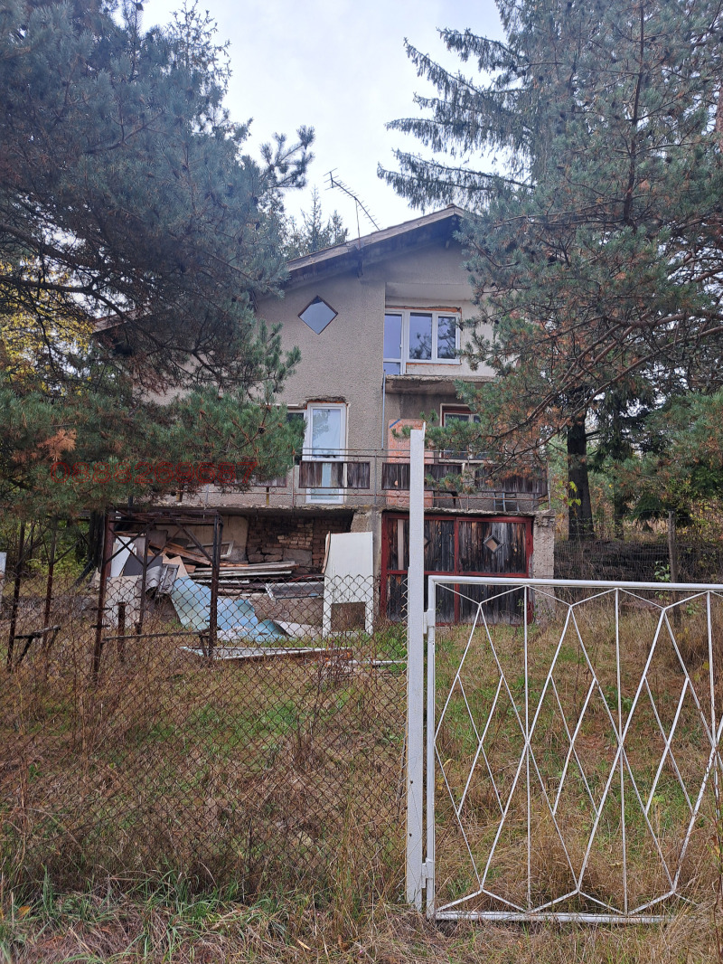 Продава КЪЩА в град София, с. Плана - 170 кв.м / 100 000 € » 195 583.00 лв.