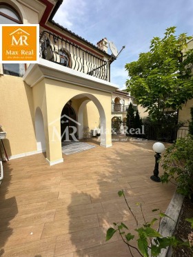 House k.k. Elenite, region Burgas