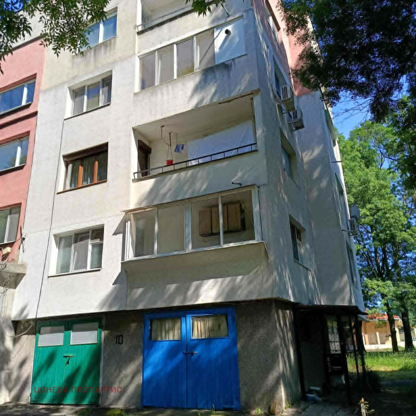 Продава 2-СТАЕН, с. Атия, област Бургас