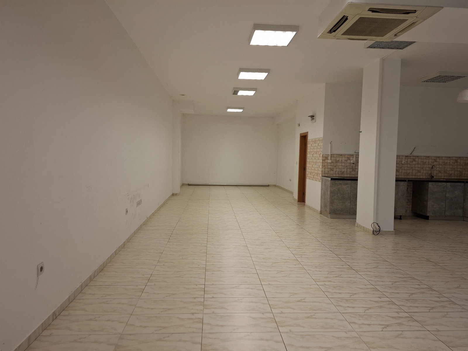 Продава ОФИС, гр. София, Полигона, снимка 3 - Офиси - 50270222