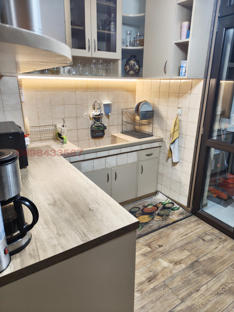 Na sprzedaż  3 sypialnie Stara Zagora , Kazanski , 90 mkw | 80424245 - obraz [11]