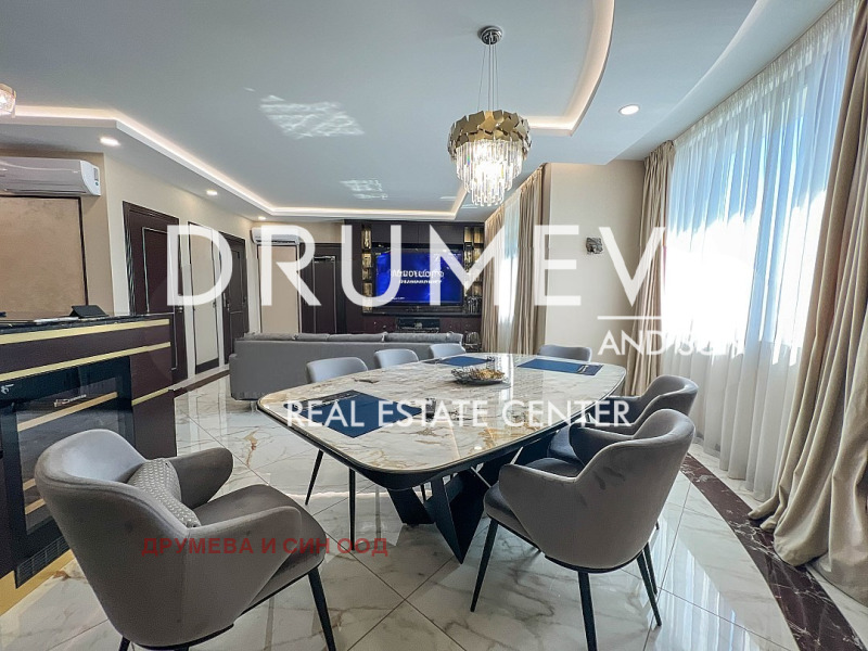 À venda  Mais de 3 quartos Varna , Trochevo , 239 m² | 65997814