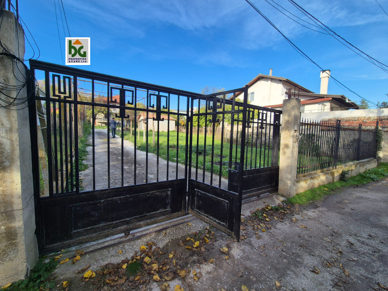 Продава КЪЩА, гр. Варна, Изгрев