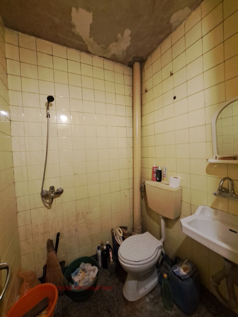 Продава  2-стаен град София , Гео Милев , 71 кв.м | 31420267 - изображение [13]