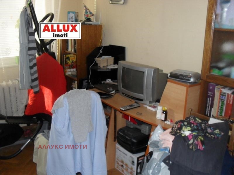 Продава 3-СТАЕН, гр. Русе, Алеи Възраждане, снимка 8 - Апартаменти - 53300183