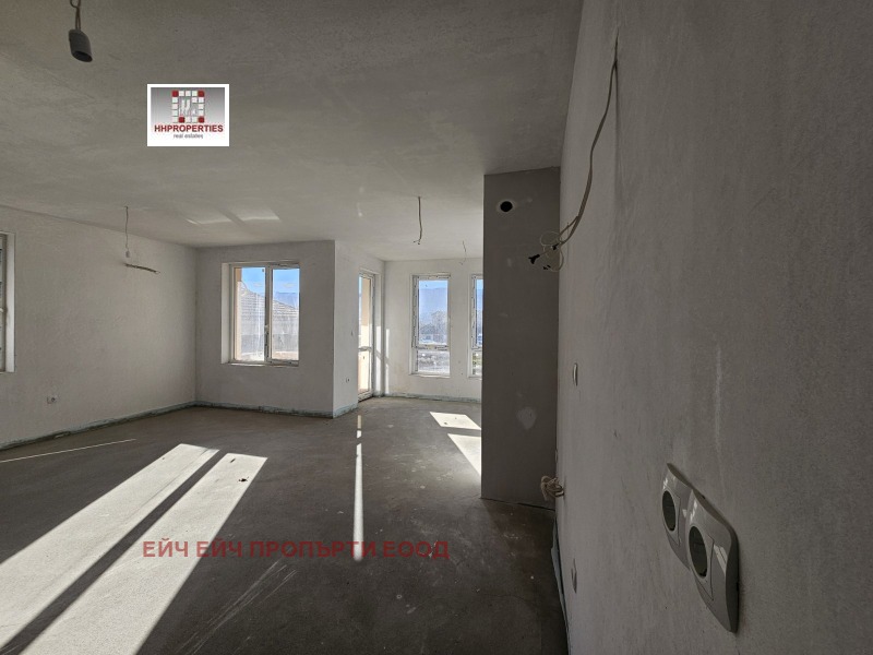 Продава 4-СТАЕН, гр. Пловдив, Южен, снимка 3 - Апартаменти - 52611608