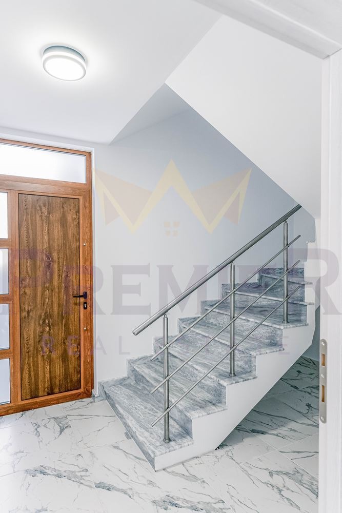 Продава КЪЩА, с. Струма, област Благоевград, снимка 8 - Къщи - 55790982