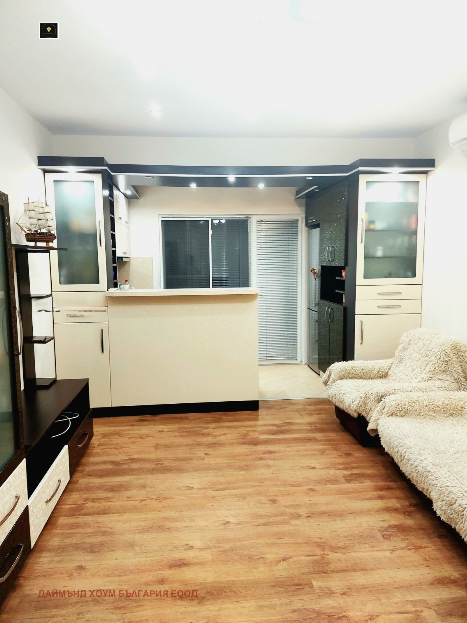 Продава 3-СТАЕН, гр. Пловдив, Южен, снимка 2 - Апартаменти - 54816913