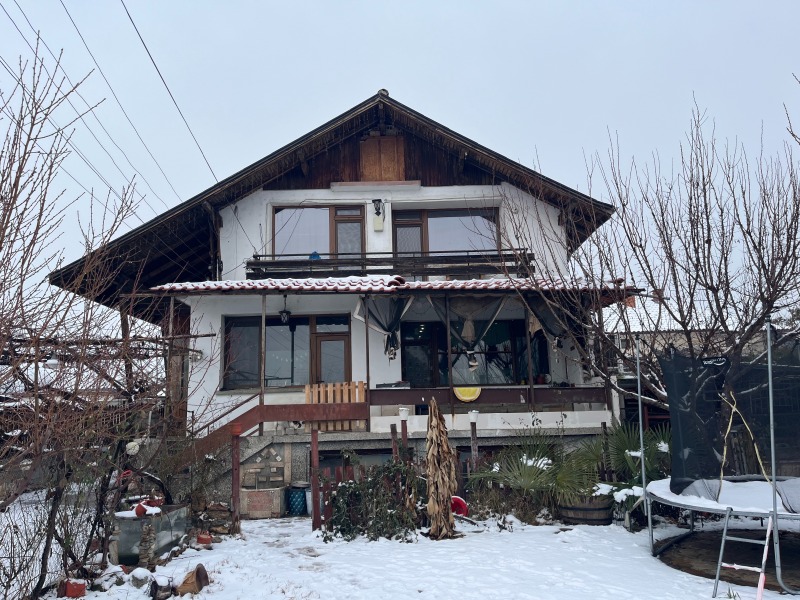 Продава КЪЩА в област Стара Загора, гр. Казанлък - 100 кв.м / 158 500 € » 309 999.06 лв., ЕС ДИ ЕН ЕСТЕЙТС ЕООД