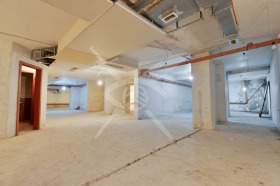 ПРОМ. ПОМЕЩЕНИЕ, 377 m2