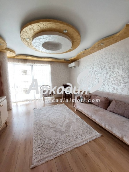 Продава  3-стаен град Пловдив , Тракия , 90 кв.м | 41983707