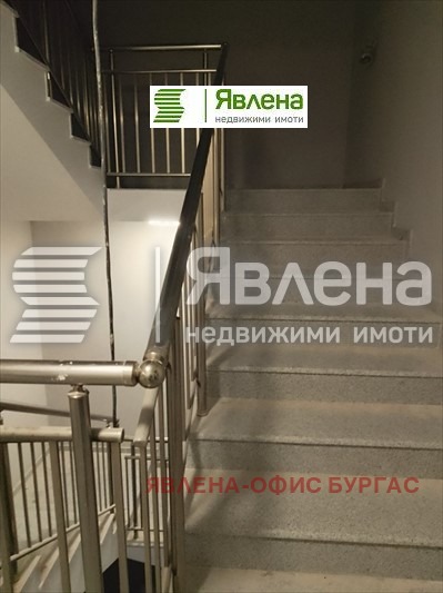 Продава 3-СТАЕН, гр. Бургас, Център, снимка 4 - Aпартаменти - 47767718