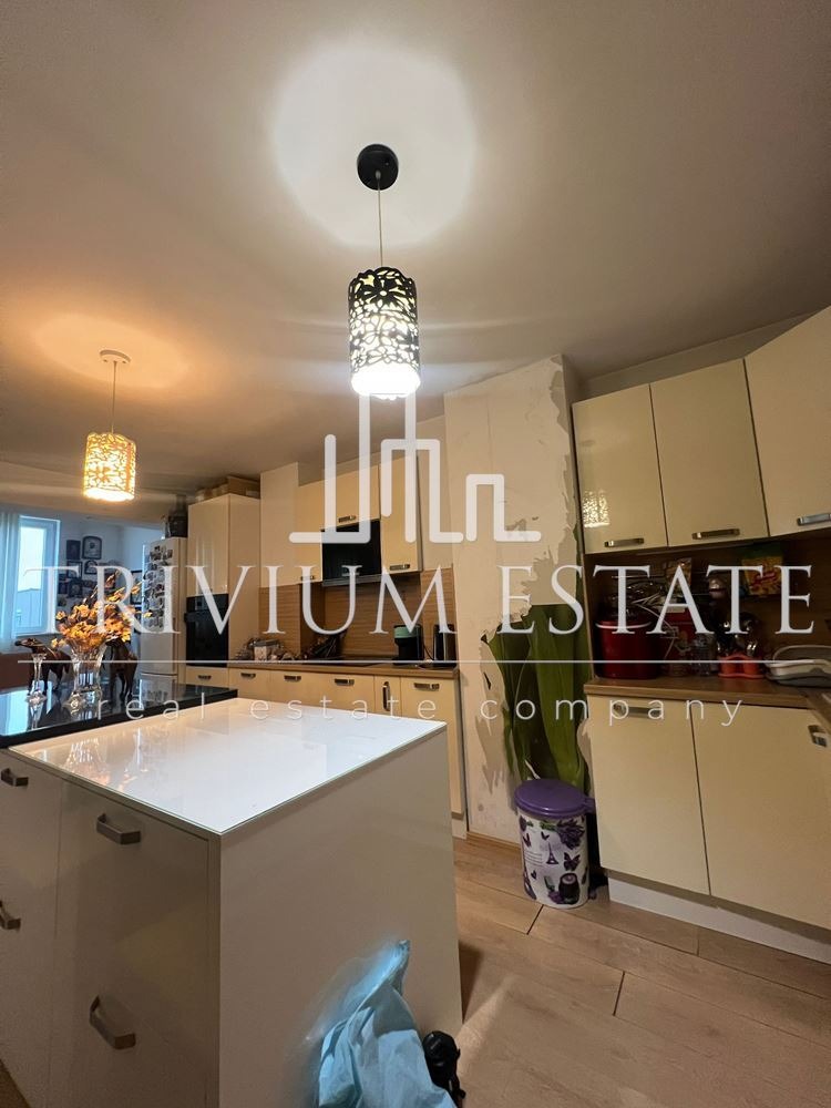 For Sale  3+ bedroom Plovdiv , Ostromila , 173 sq.m | 41098405 - image [9]
