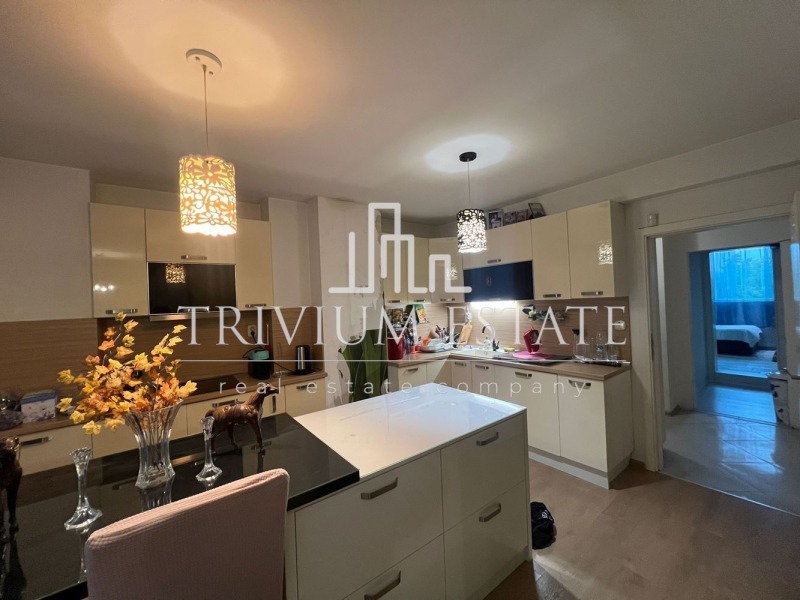 For Sale  3+ bedroom Plovdiv , Ostromila , 173 sq.m | 41098405 - image [3]