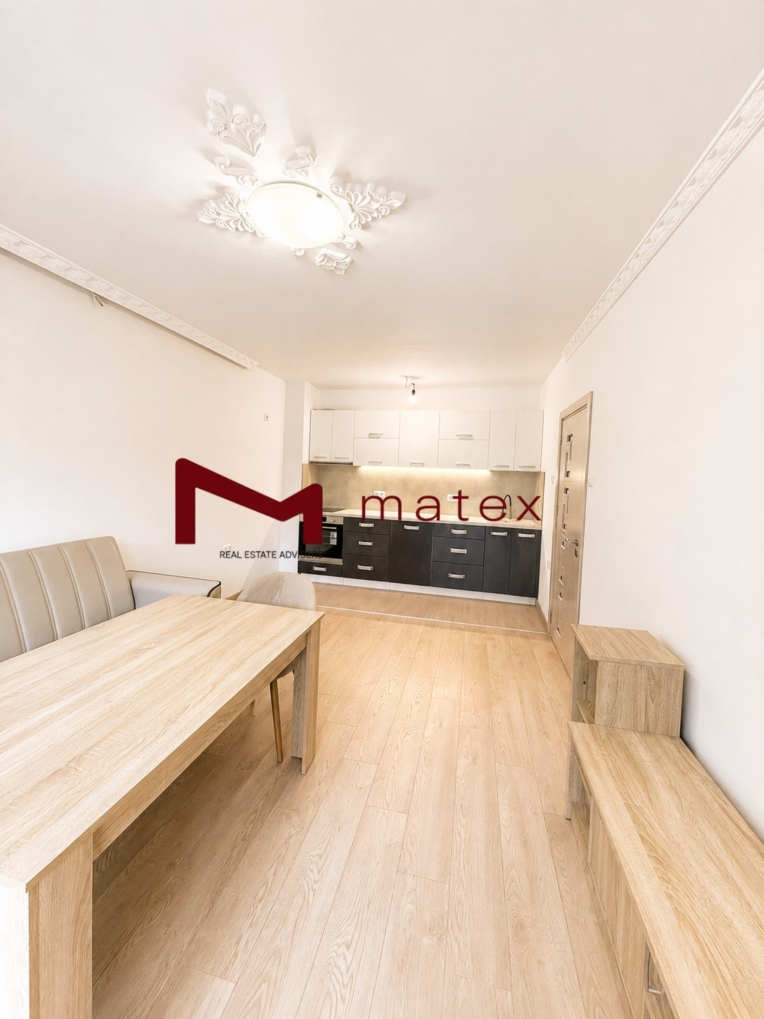 Продава 3-СТАЕН, гр. Варна, Лятно кино Тракия, снимка 3 - Апартаменти - 54880092