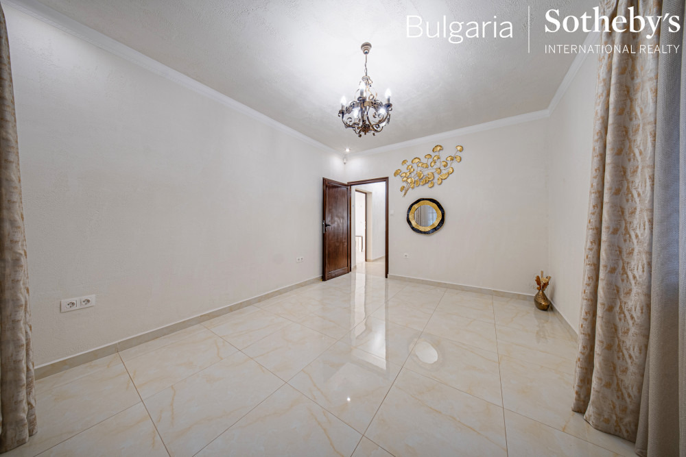 Продава КЪЩА, гр. София, Оборище, снимка 6 - Къщи - 54696872