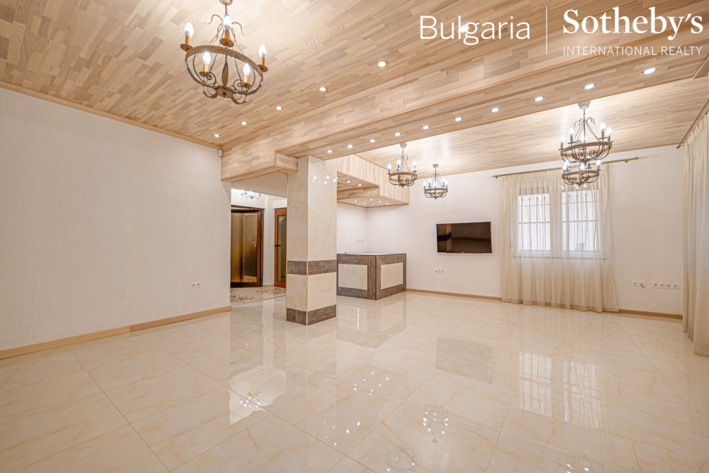 Продава КЪЩА, гр. София, Оборище, снимка 3 - Къщи - 54696872