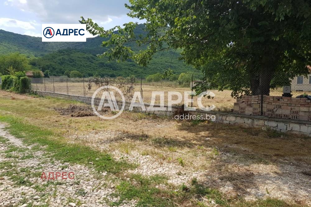 Продава СКЛАД, с. Венчан, област Варна, снимка 5 - Складове - 54277351