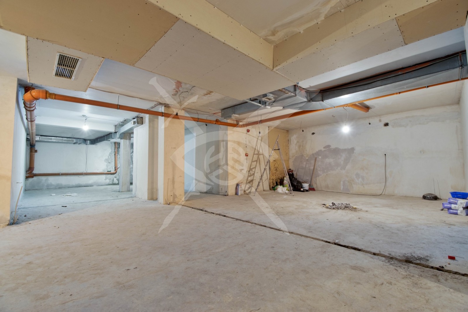 Продава ПРОМ. ПОМЕЩЕНИЕ, гр. София, Хладилника, снимка 5 - Производствени сгради - 53685669