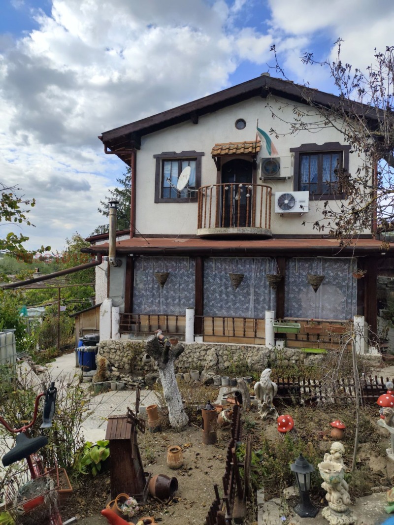 Продава КЪЩА в град Варна, в.з.Звездица - 150 кв.м / 145 000 € » 283 595.35 лв., ХОЛДИНГ ГРУП