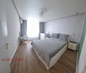 2 slaapkamers Iztok, Pernik 3