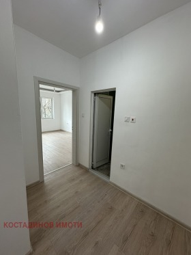 2 chambres Karchiyaka, Plovdiv 6