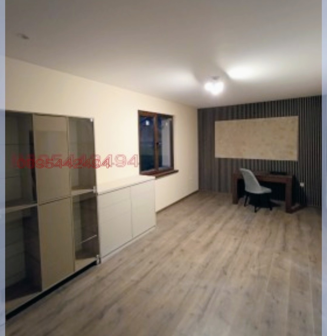 Продава КЪЩА, гр. София, гр. Банкя