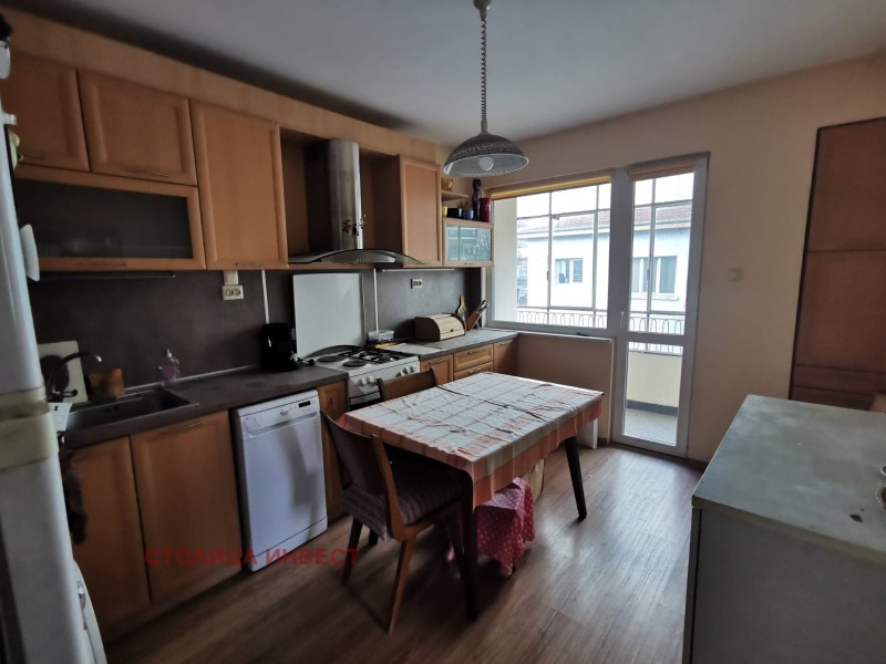 Na prodej  1 ložnice Ruse , Centar , 60 m2 | 76533181 - obraz [2]