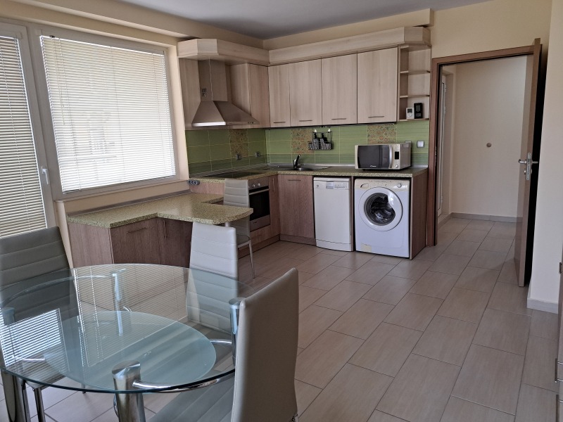 Продава 2-СТАЕН, гр. Русе, Център, снимка 3 - Апартаменти - 52426790