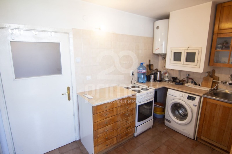 Продаја  2 спаваће собе Софија , Гео Милев , 71 м2 | 89544515 - слика [13]