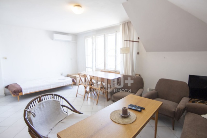 Продаја  2 спаваће собе Софија , Гео Милев , 71 м2 | 89544515