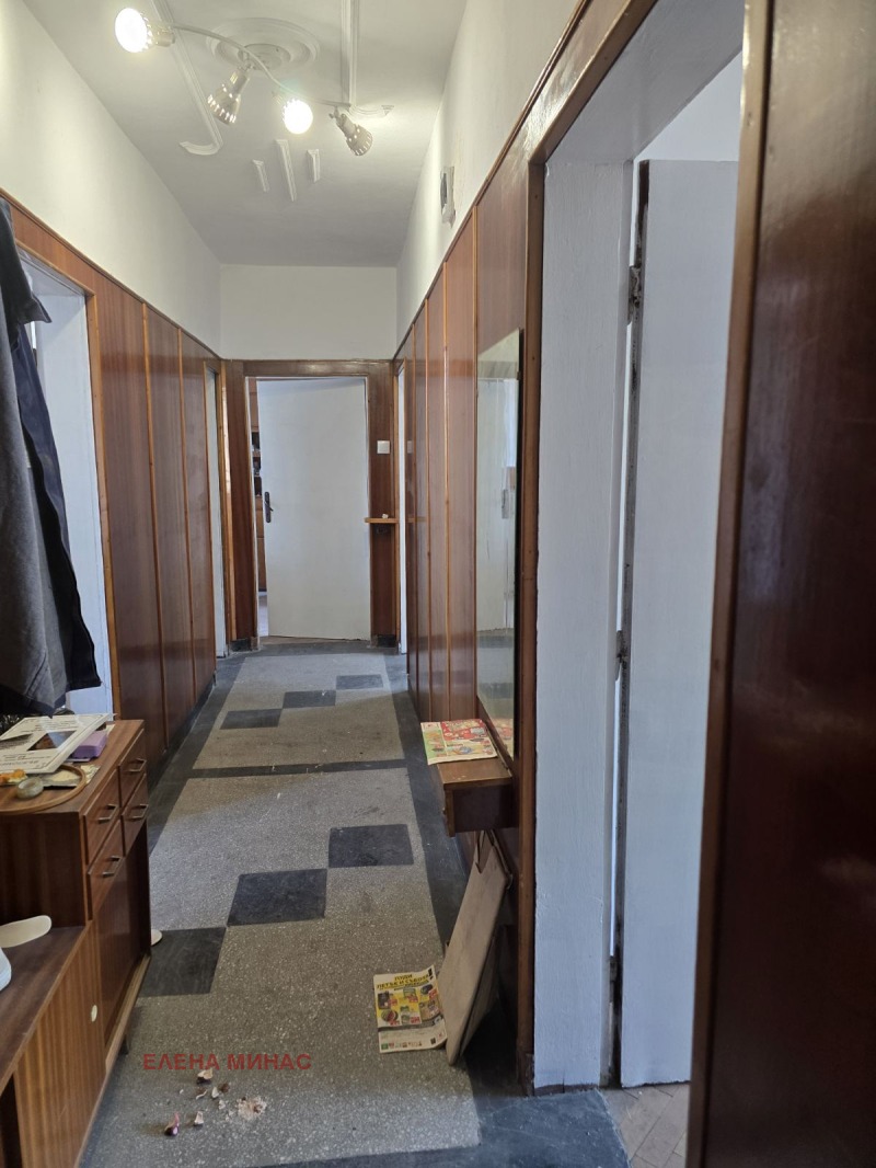 Продава  4-стаен град Шумен , Център , 96 кв.м | 49073831 - изображение [5]