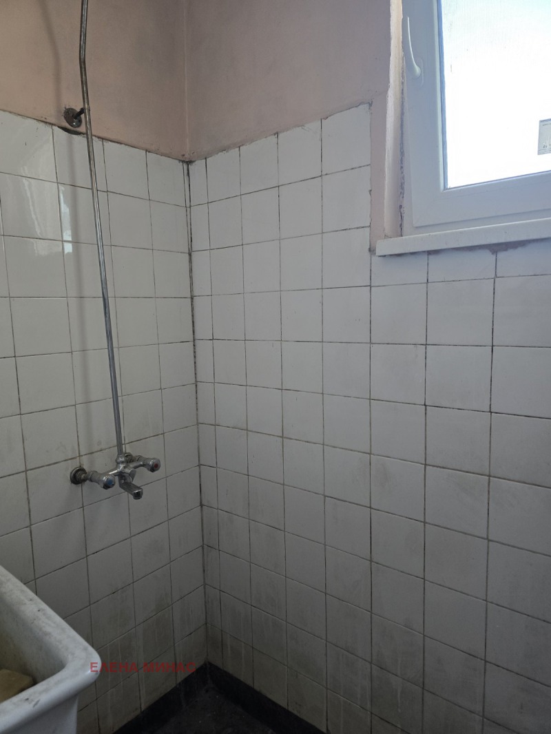 Продава  4-стаен град Шумен , Център , 96 кв.м | 49073831 - изображение [6]
