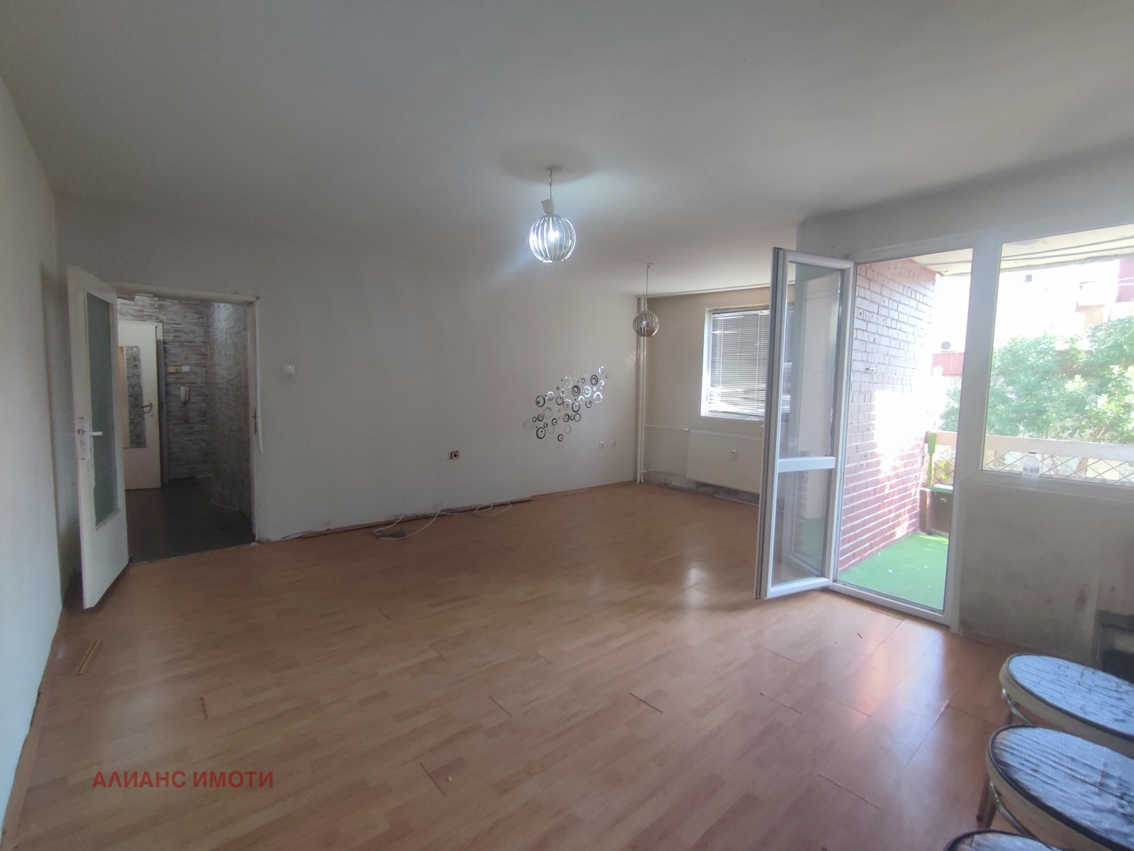 Продава 3-СТАЕН, гр. София, Младост 4