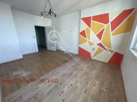 1 quarto Koliu Fitcheto, Veliko Tarnovo 2