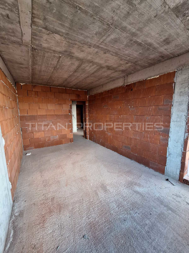 Te koop  1 slaapkamer Plovdiv , Juzjen , 65 m² | 33410735