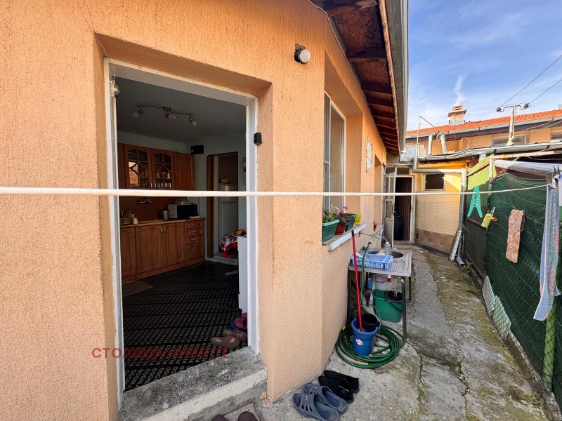 Продава КЪЩА в град Русе, Централен кооп. пазар - 95 кв.м / 75 000 € » 146 687.25 лв., СТОЛИЦА ИНВЕСТ