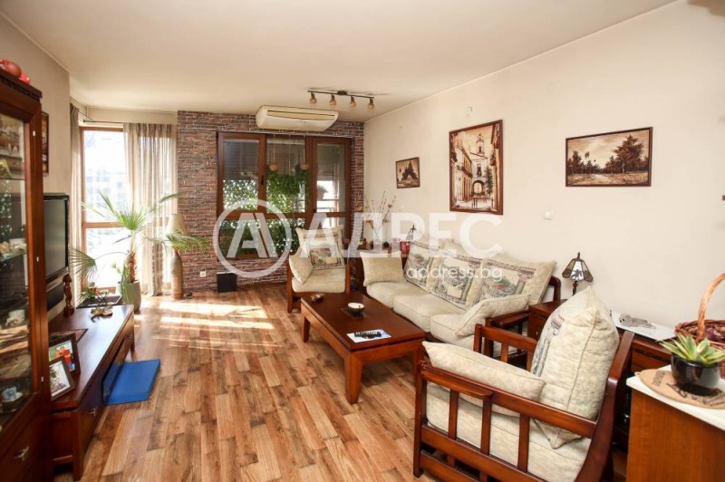 À venda  2 quartos Sofia , Manastirski livadi , 107 m² | 29134028