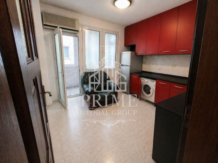 Продава 3-СТАЕН, гр. Варна, Колхозен пазар, снимка 2 - Апартаменти - 54340182