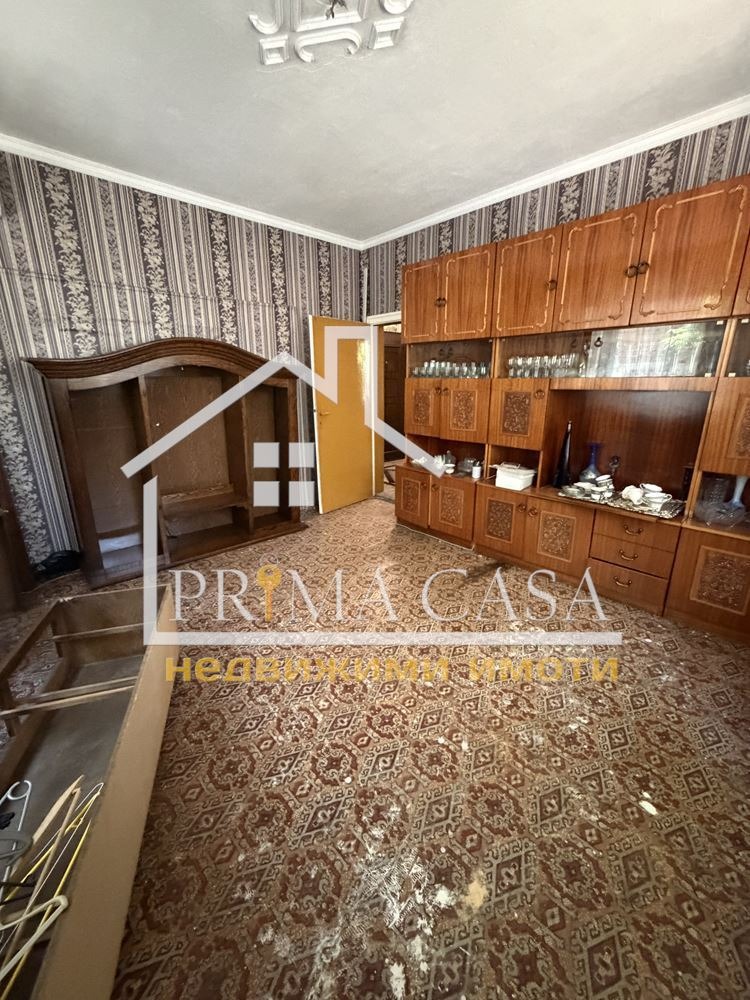 Продава ЕТАЖ ОТ КЪЩА, гр. Пловдив, Гагарин, снимка 3 - Етаж от къща - 54888604