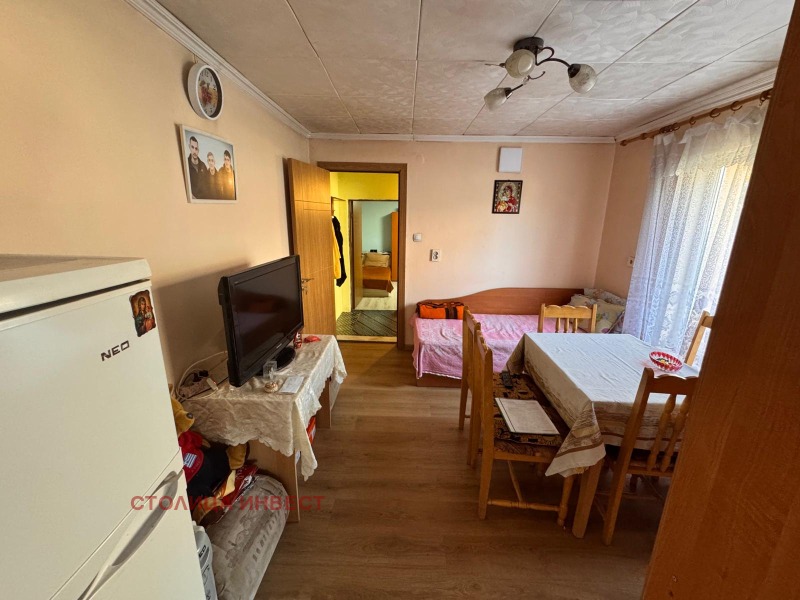 Продава КЪЩА, гр. Русе, Централен кооп. пазар, снимка 8 - Къщи - 47519934