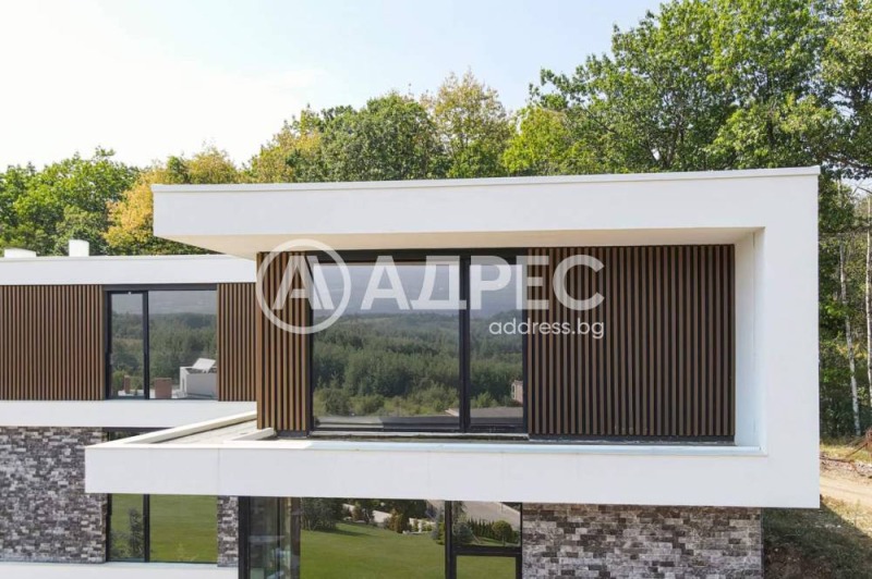 Продава КЪЩА, гр. София, м-т Камбаните