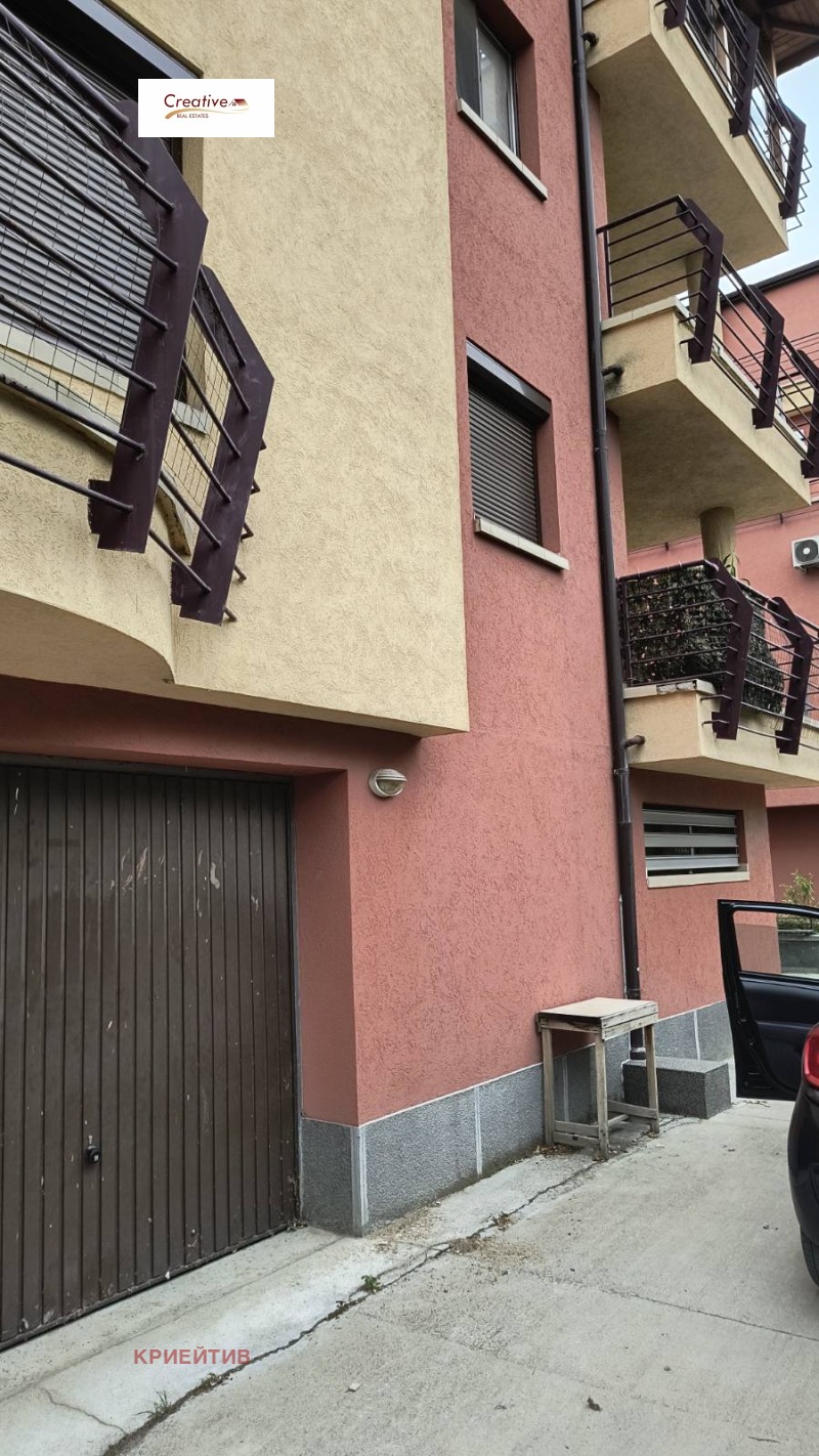 Продава  Гараж град Пловдив , Остромила , 20 кв.м | 61126927