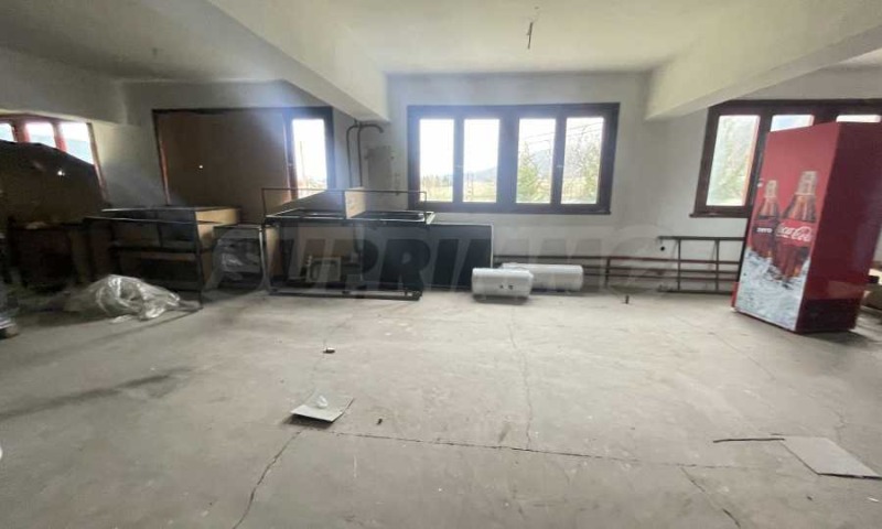 Zu verkaufen  Industriegebäude region Sofia , Gowedarzi , 2400 qm | 56610537 - Bild [4]