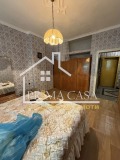 Продава ЕТАЖ ОТ КЪЩА, гр. Пловдив, Гагарин, снимка 2