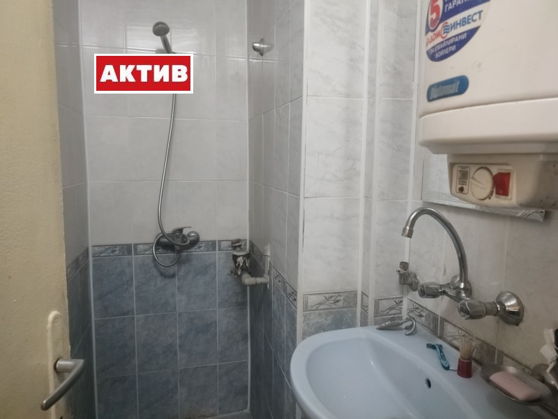 Продава 3-СТАЕН, гр. Търговище, Център, снимка 9 - Aпартаменти - 49511996